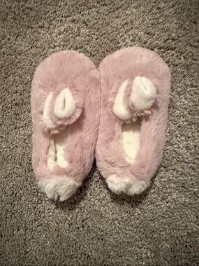 Jamie Kay Plush Pink Kids Slipper Shoes with Pom-Pom Accent- used